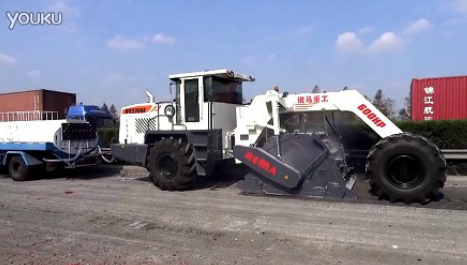 WR2300E，上海高速公路路基冷再生